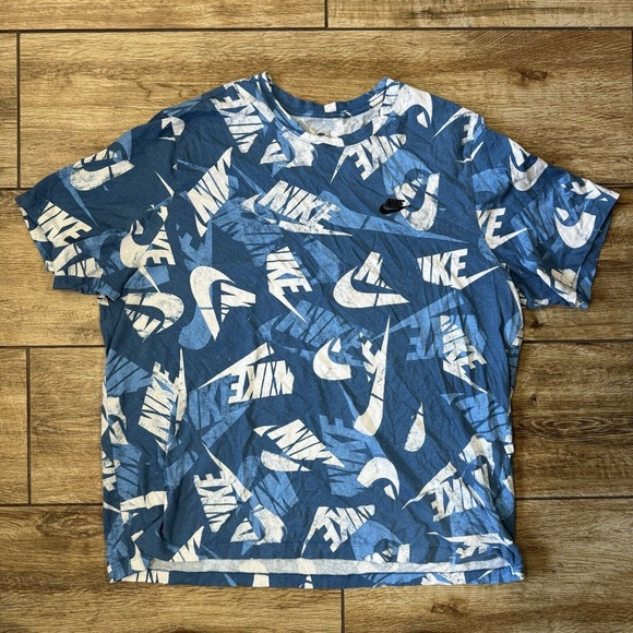 Nike Swoosh Print T-Shirt - Picture 3 of 11